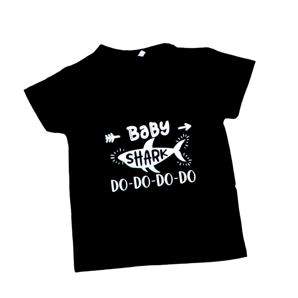 Pinkfong Baby Shark Black Crewneck Graphic T-Shirt 3T Toddler